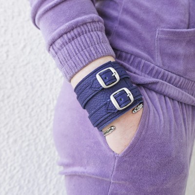 Bracelet de force artisanal unisexe en cuir bleu fait en France