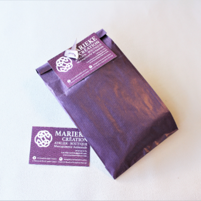 Blague à tabac motif corbeau en cuir violet foncé idée cadeau pour fumeur made in France